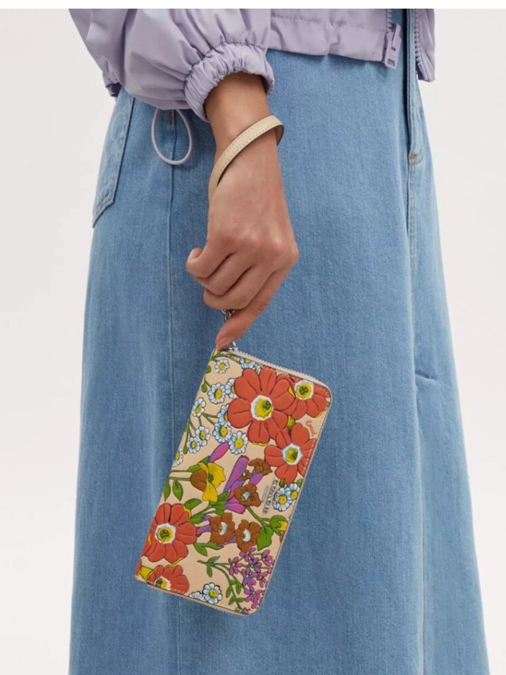 New Coach accordion floral long wallet - Picture 3 of 7